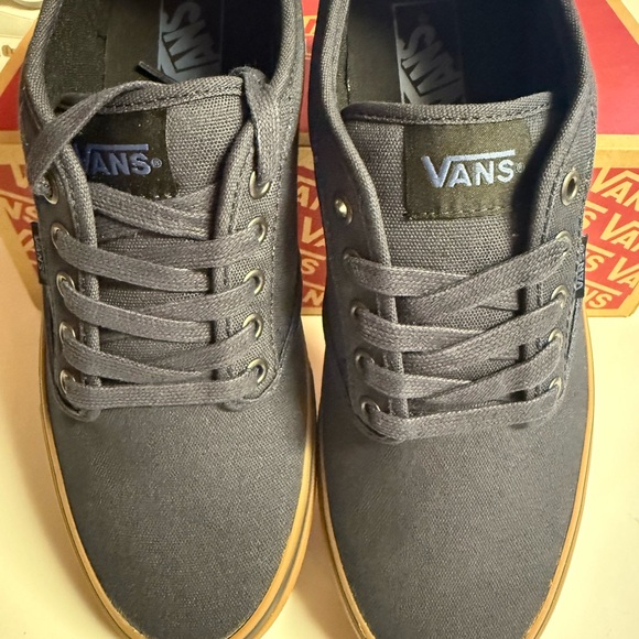 Vans Atwood Sneaker - Men's sz 9.5 - Picture 3 of 5